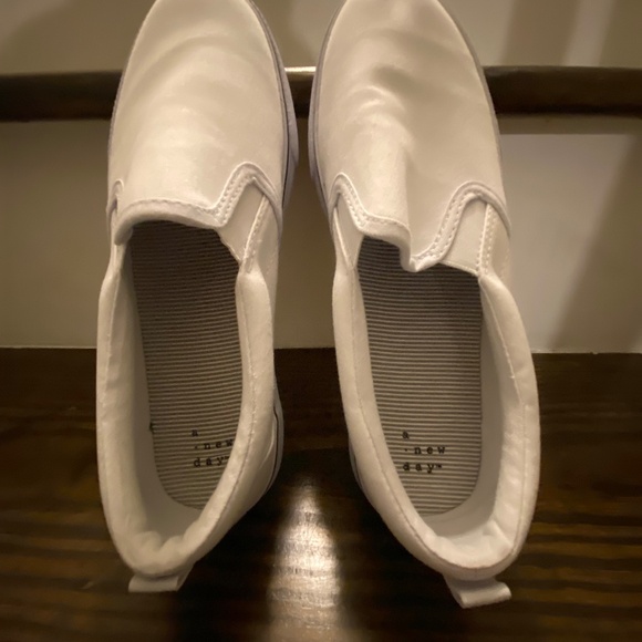 Target White Sneakers, Size 7 - Picture 2 of 5